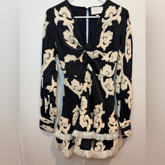 ALEXIS Rimini‎ Tassel Embroidered Floral Black and White Mini Dress Size S - Picture 4 of 14